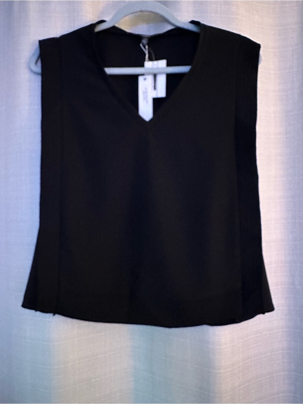 DREW Raquel Black V-Neck Shell Sleeveless Camisole top S